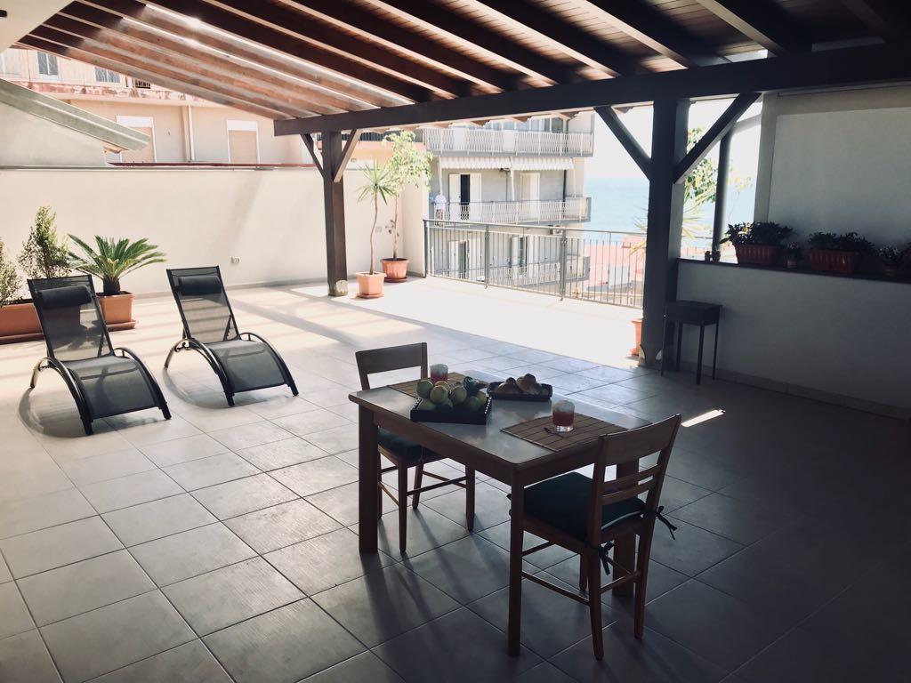 Appartamento Gambero Beach Santa Teresa di Riva Kültér fotó