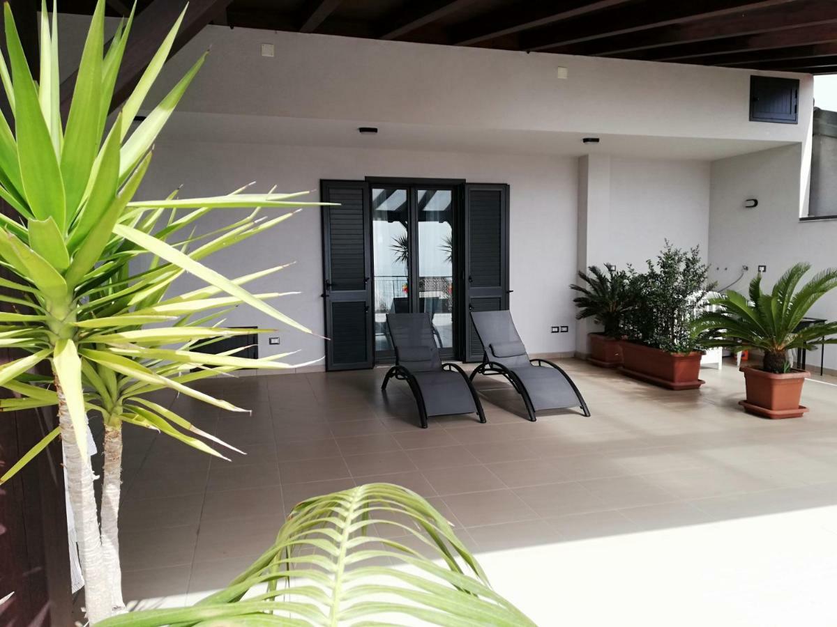 Appartamento Gambero Beach Santa Teresa di Riva Kültér fotó